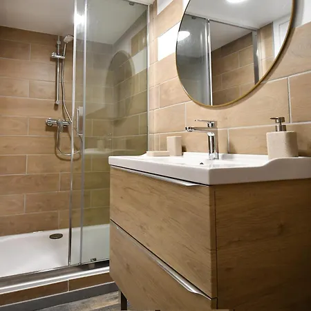 Apartment L'oasis H24, Atypique, Port, Plage, Fibre, Netflix